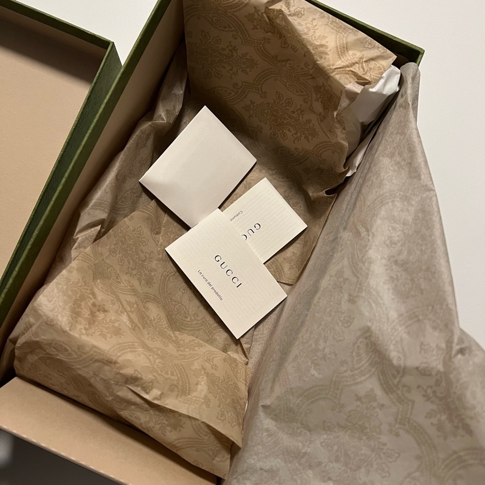 Authentic Gucci Shoe Box - Picture 2 of 3
